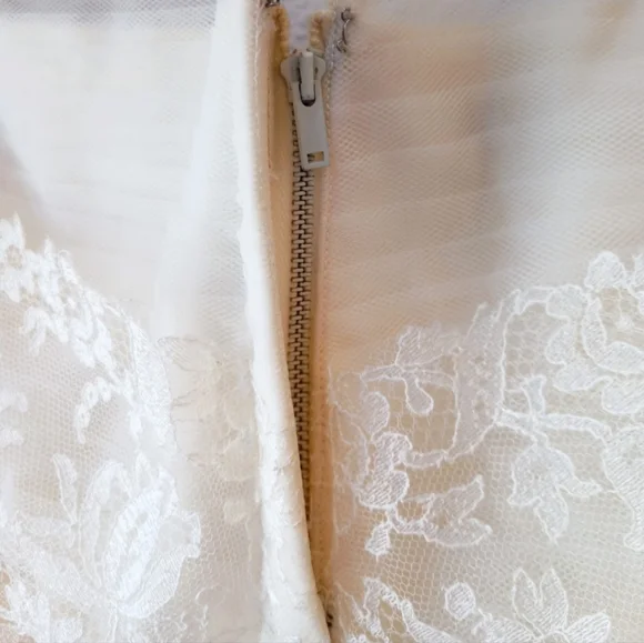 Rike's vintage 1950s stunning tulle off the shoulder tea length wedding gown - Picture 11 of 15